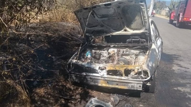 Daños totales en un auto que se incendió