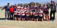 CAMPEONAS. Las chicas de Tesorieri se quedaron con el Apertura del hockey.