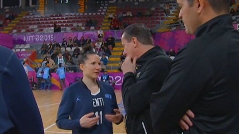 Papelón y renuncias en el básquet femenino