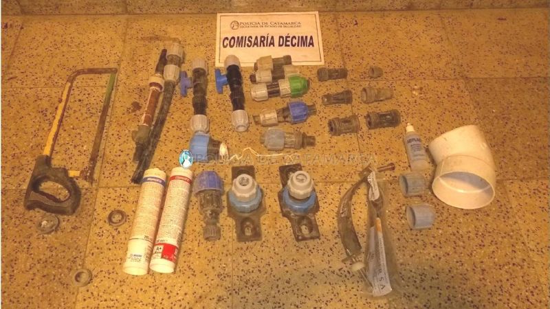 Arrestan a un joven con varias herramientas