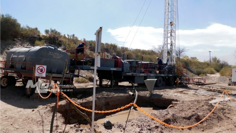 Empresa invierte 6 millones de pesos en una obra de perforación de agua