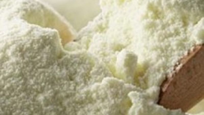 Prohíben la venta de una leche en polvo