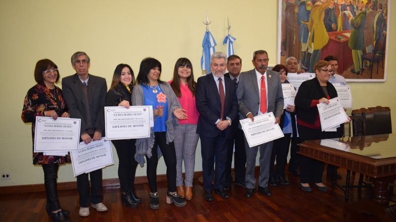Distinguieron a docentes con el premio “Luisa María Sesín”