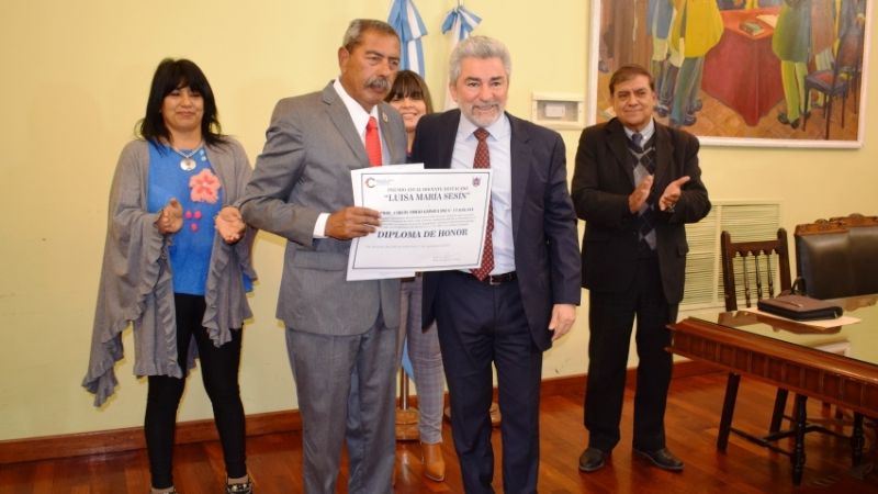 Distinguieron a docentes con el premio “Luisa María Sesín”