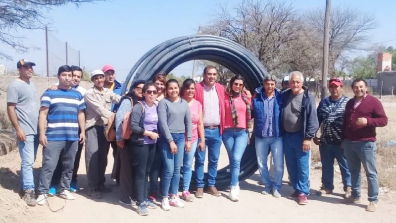 Entregan 600 metros de caños para el agua potable en Recreo