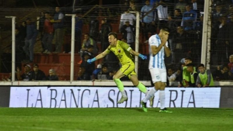 Colón eliminó por penales a Atl. Tucumán de la Copa Argentina