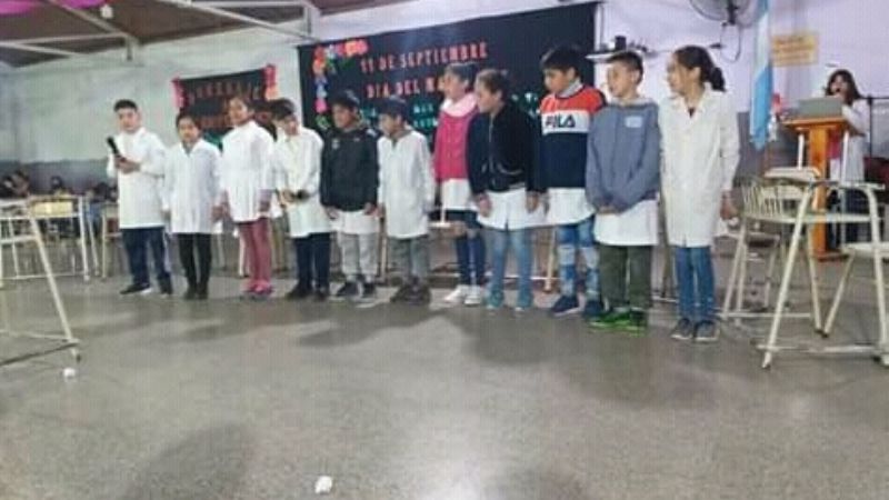 Docentes de El Alto celebraron el Día del Maestro