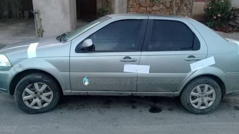 En un auto, llevaban para la venta elementos robados