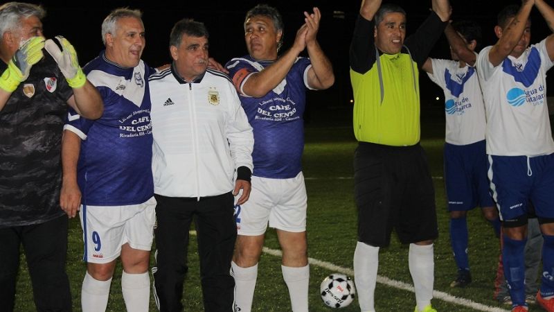 Lucía inauguró la cancha, la iluminación y otras obras en Vélez