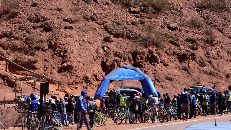 En Santa María, asisten a peregrinos que viajan a Salta