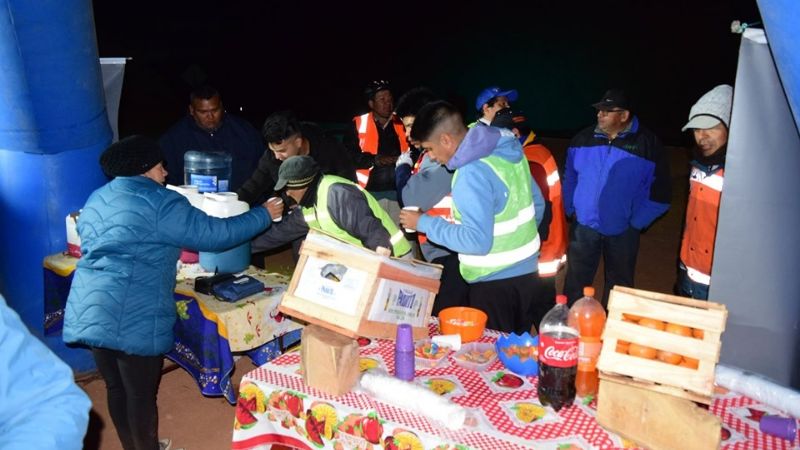 En Santa María, asisten a peregrinos que viajan a Salta