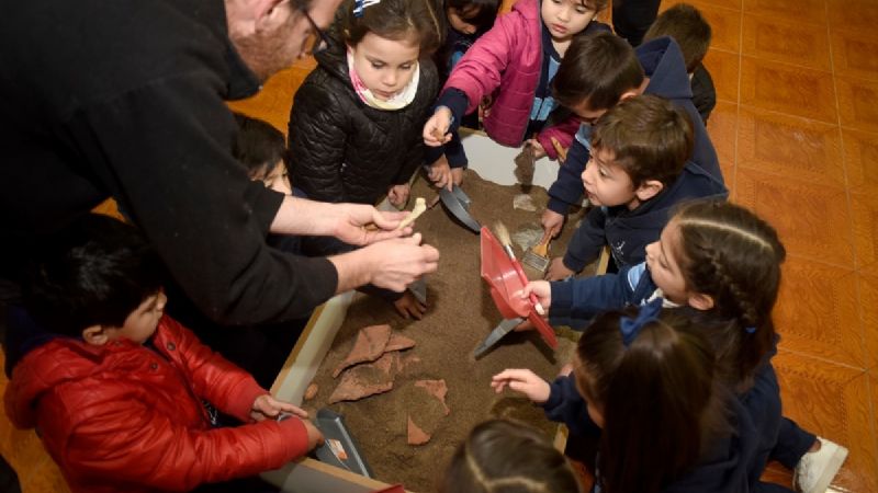 Niños de jardines de infantes visitaron Centro de Investigación