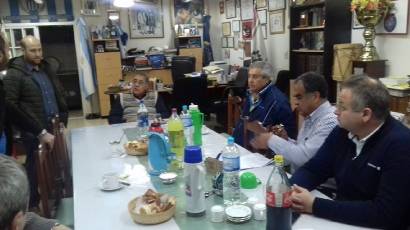 Cierran los supermercados por el Día del Empleado de Comercio