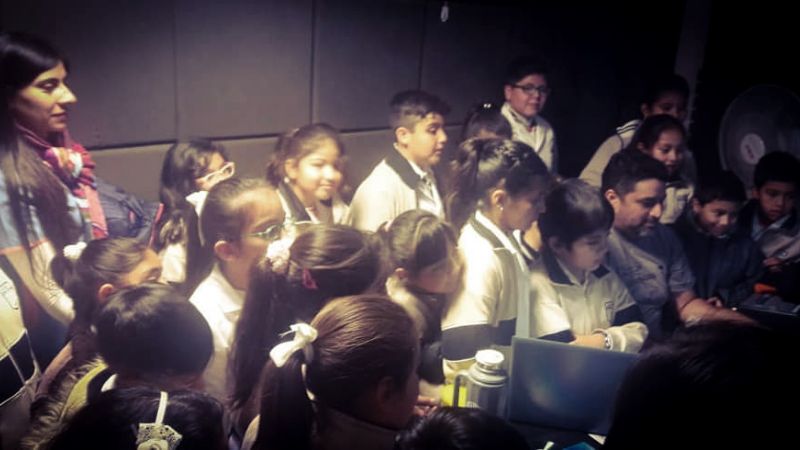 Alumnos del Colegio Senet visitaron el Estudio “Raúl Alejandro Nieva”
