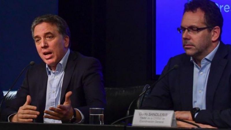 La Justicia investiga a Dujovne y Sandleris por la disparada del dólar