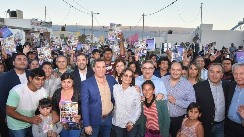 Corpacci entregó 43 hogares sustentables en Riberas del Valle