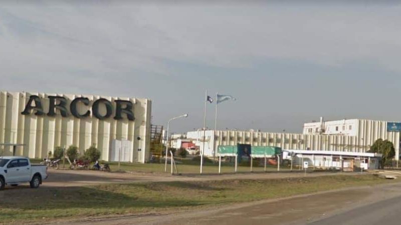En Recreo, Arcor adelanta vacaciones para los empleados