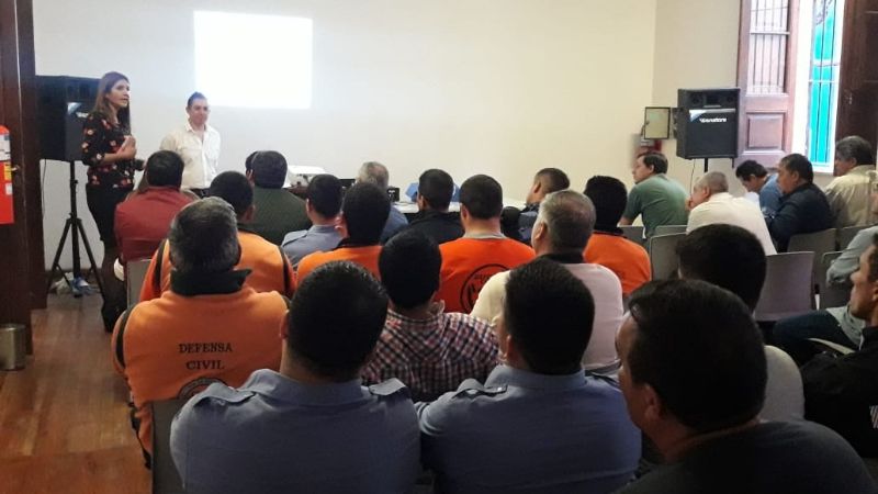 Continúan los cursos para choferes de la Administración Pública