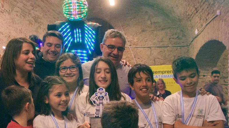 El CID realizó el primer torneo de robótica para niños