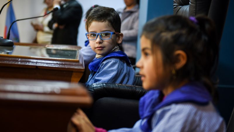 Cuentos, canciones y mucho entusiasmo en la visita de jardineritos