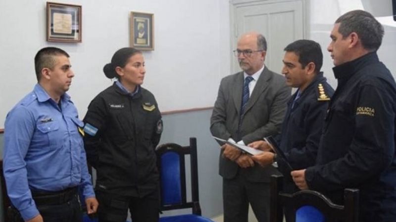 Reconocimiento a policías