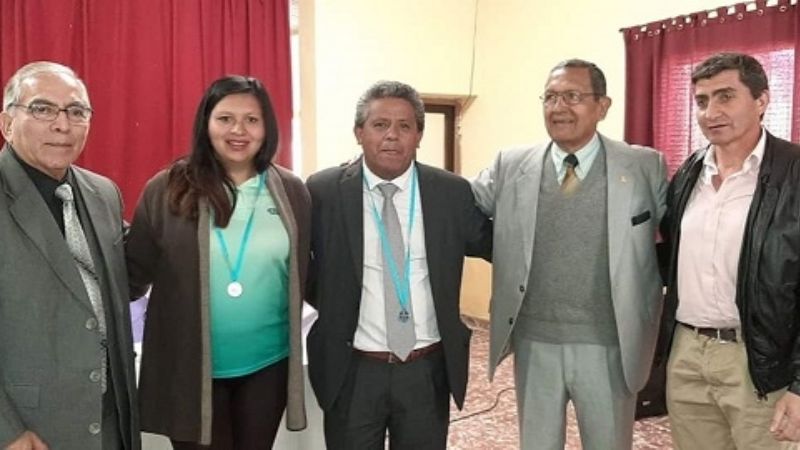 Gómez recibió la medalla Constructores de la Paz