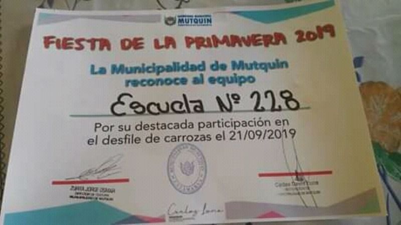 Gran festejo de los estudiantes en Mutquín