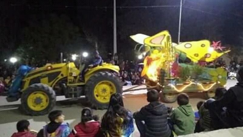 Gran festejo de los estudiantes en Mutquín