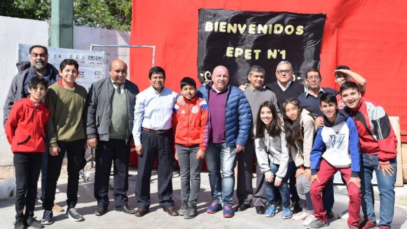 La EPET N°1 recibió equipamiento para prácticas profesionales