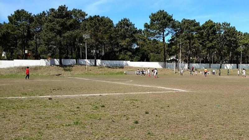Un nene de 12 años murió aplastado por un arco de fútbol