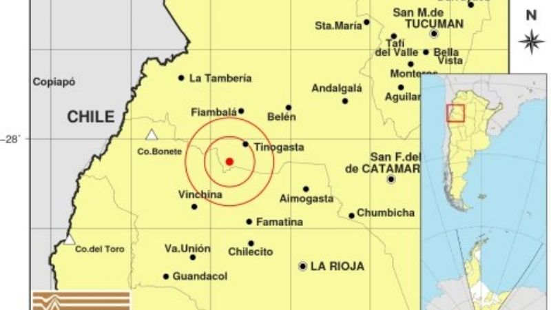 Noche con temblor cerca de Tinogasta