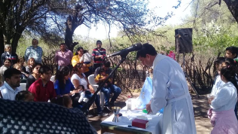 Emotiva celebración de la Virgen y el Señor del Milagro
