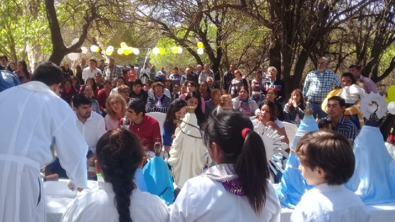 Emotiva celebración de la Virgen y el Señor del Milagro