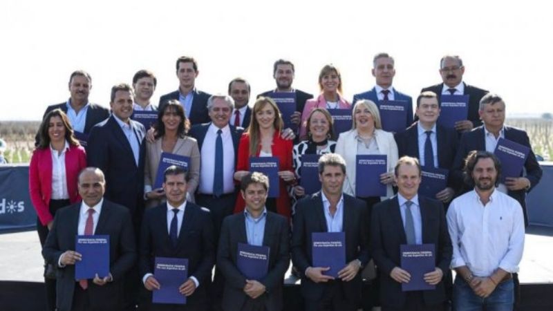 Alberto Fernández propuso "crear en cada provincia una capital alterna"