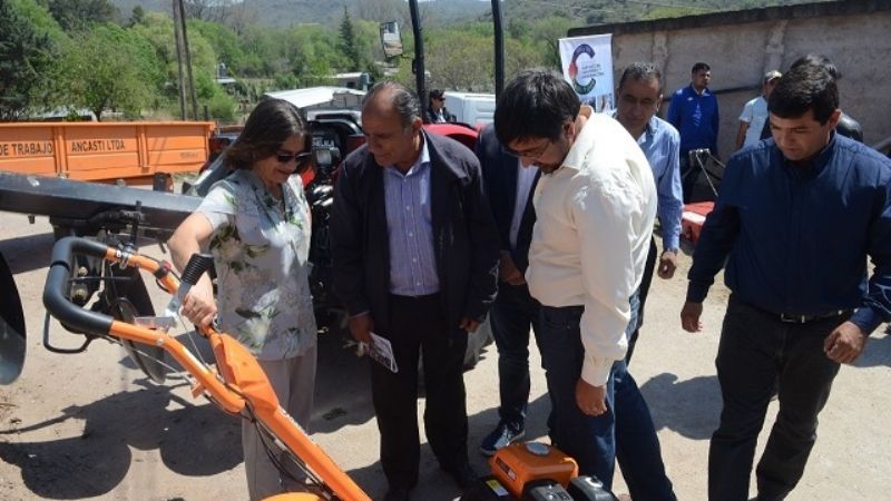 Apoyo de Corpacci a productores de Ancasti