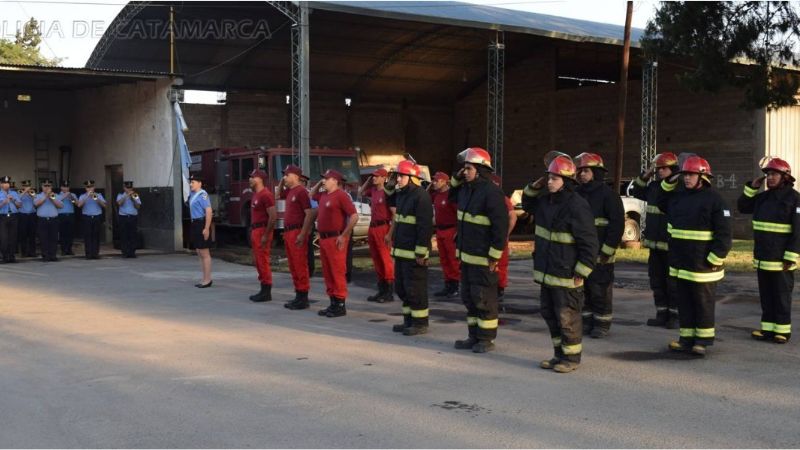 Acto por el 78º aniversario de la creación de la Dirección Bomberos