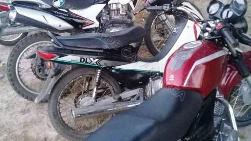 Secuestran vehículos y motopartes en operativos: seis arrestados