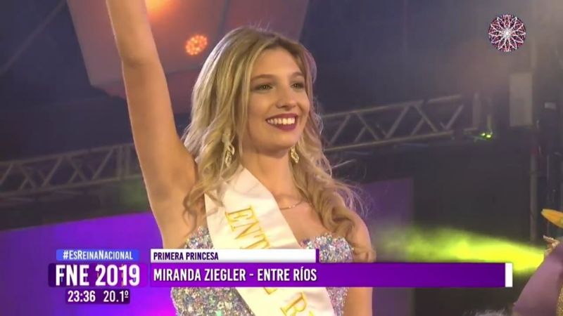Se eligió la Reina Nacional de los Estudiantes