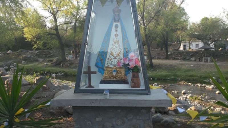 Bendicen gruta de la Virgen del Valle en la Banda Sur