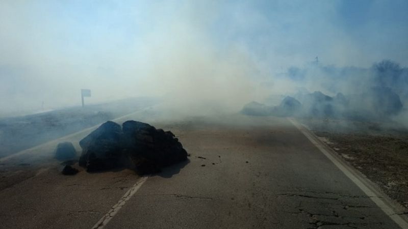 Se incendió la carga de un camión