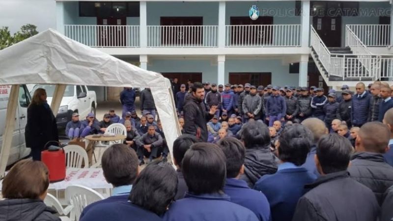 Aspirantes a agentes donaron sangre