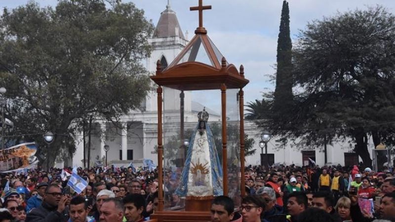 La Madre del Valle llega a la parroquia del Pilar en Santiago del Estero