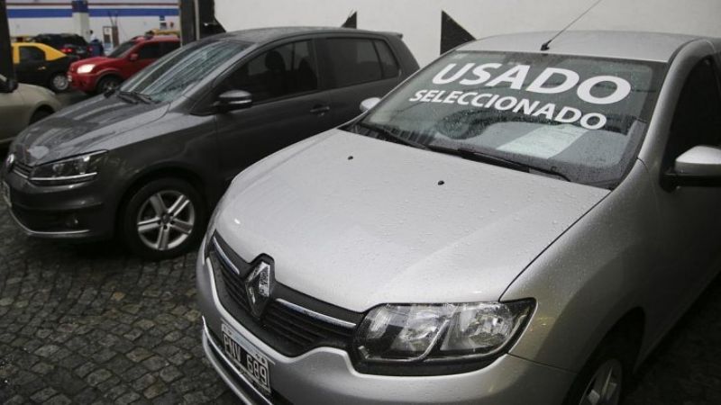 La venta de autos usados tuvo una leve caída en agosto