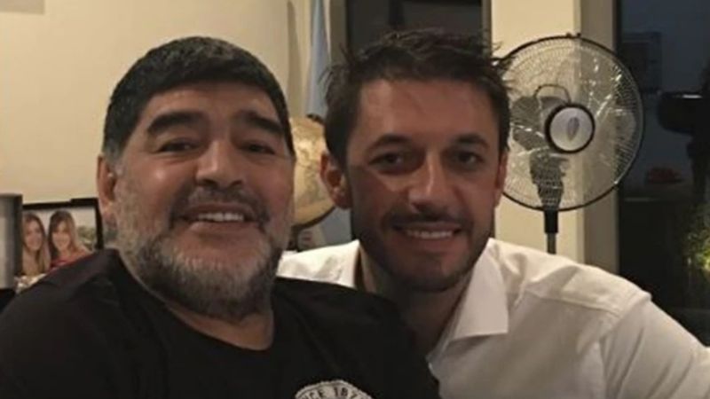 Diego Maradona muy cerca de ser el DT de Gimnasia