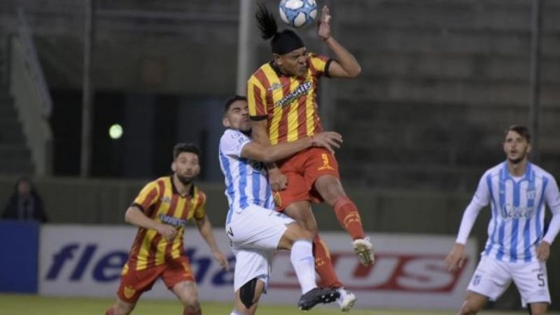Atlético Tucumán pasó por penales en la Copa Argentina