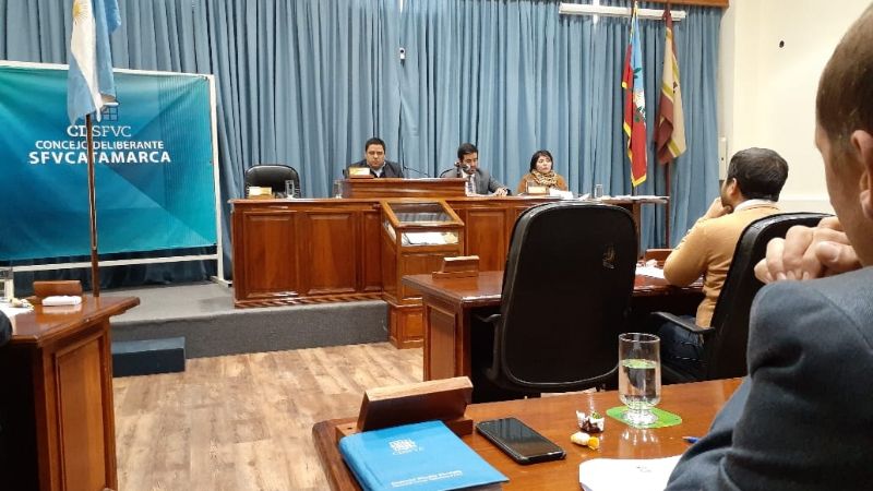 Concejales sesionaron y aprobaron seis proyectos
