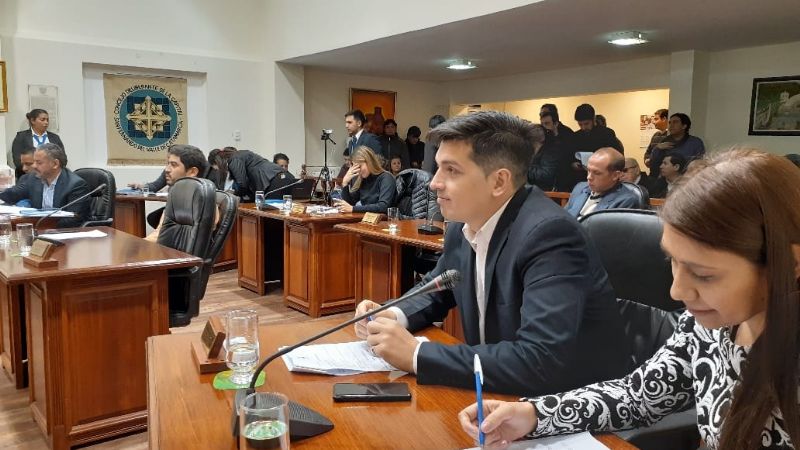 Concejales sesionaron y aprobaron seis proyectos