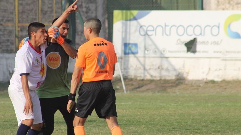 Para “Tesho” no hay leyes ni axiomas futboleros: 3 a 3