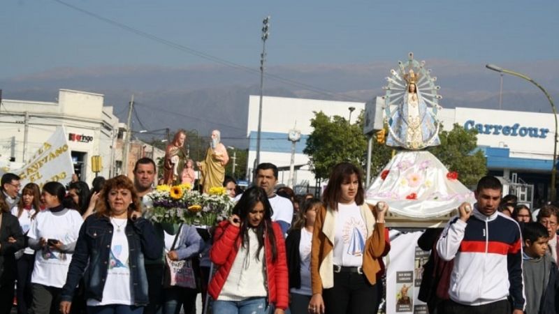 El pueblo de Capayán peregrinó al Santuario Mariano en el Día del Milagro