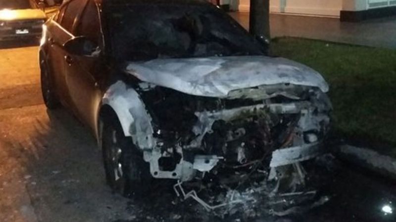 Se incendió un auto